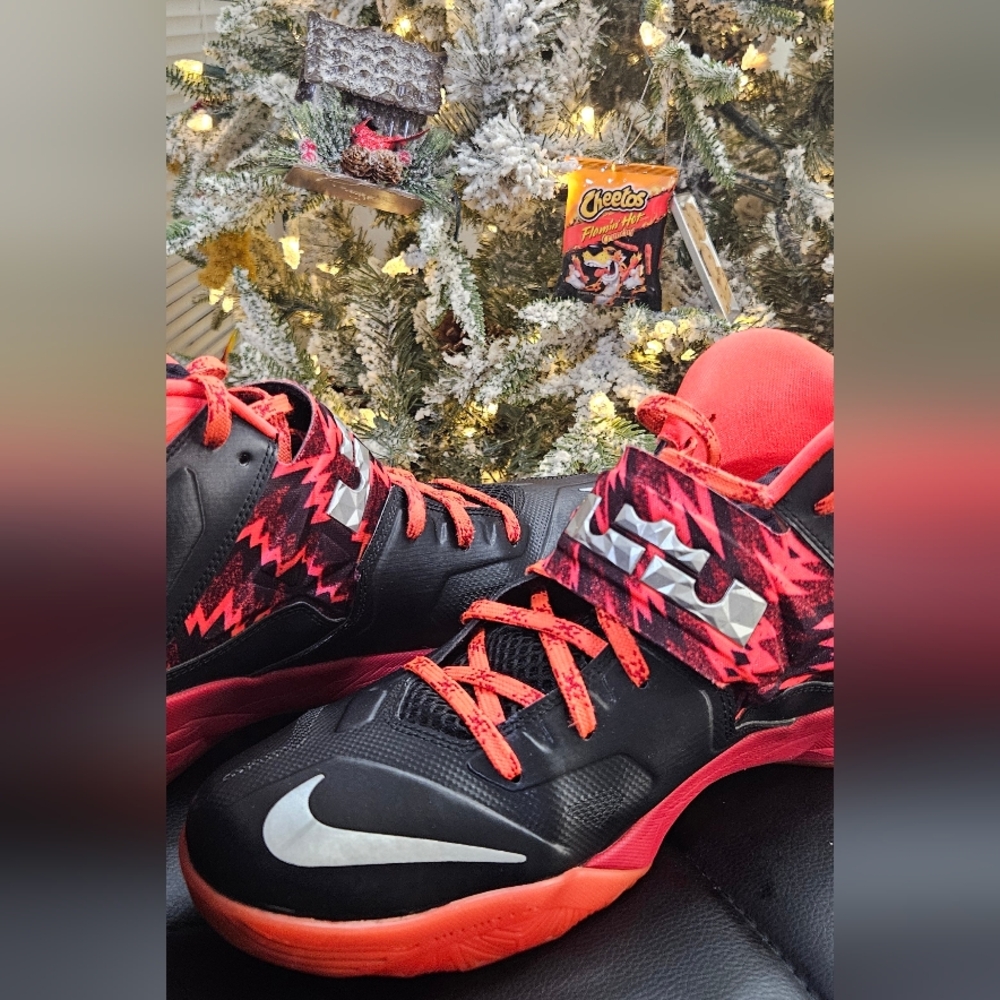 Lebron James Nike Zoom Soldire 7